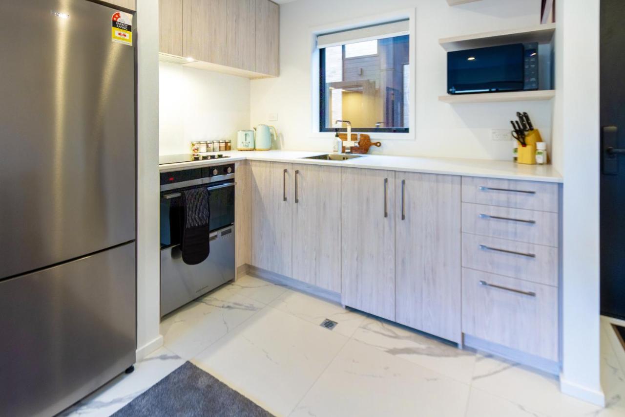 1 Bedroom 1 Bath, Executive Escape, Northlands Mall Christchurch Exteriör bild